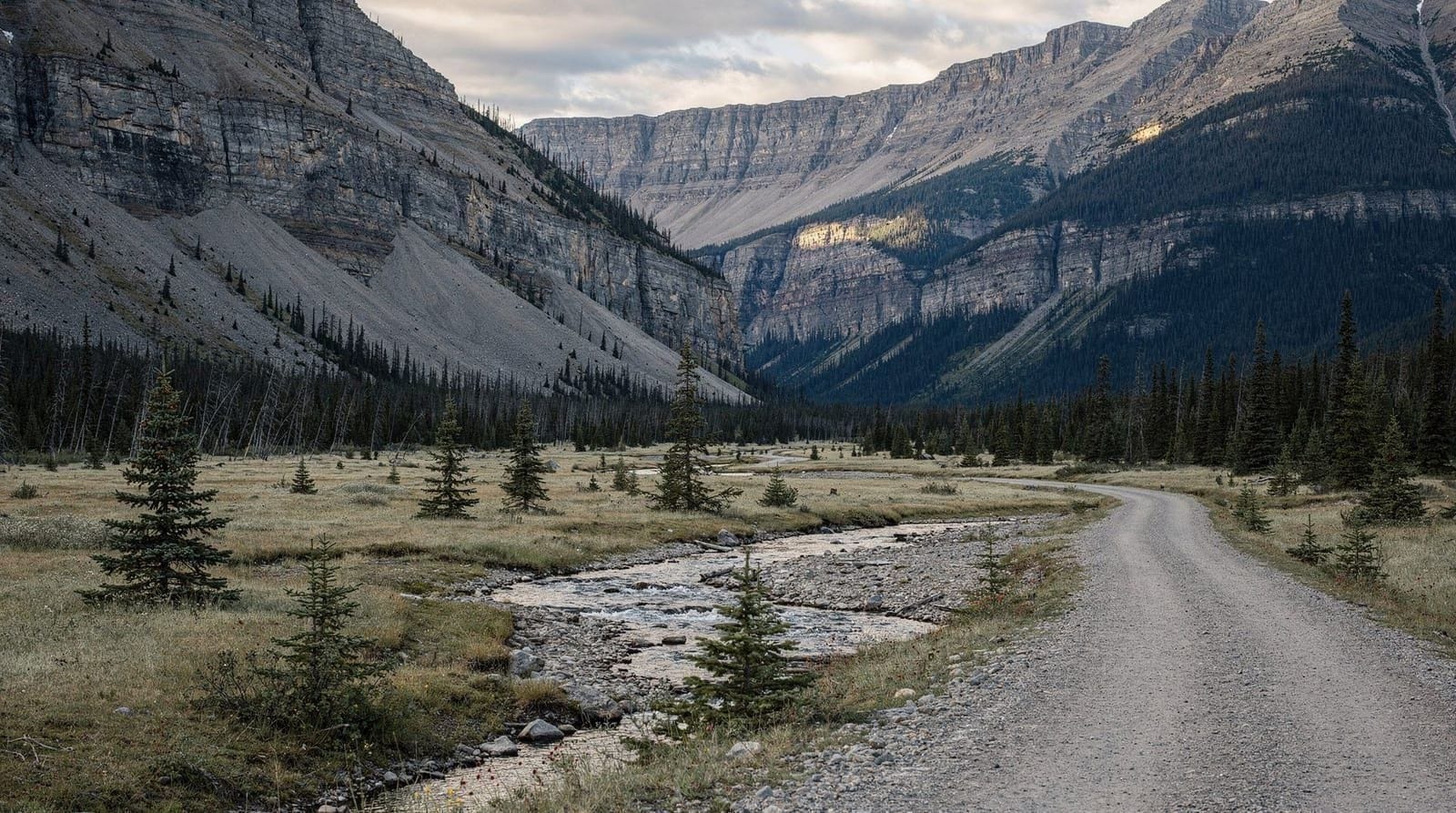 Pomyłka z identyfikatorem, którą popełniłem, jadąc z Banff do Kananaskis