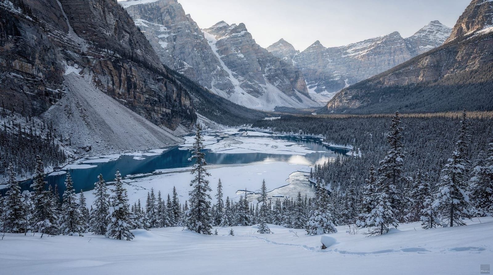 Hoe min 20 graden echt aanvoelt, en of een winter in Banff de moeite waard is als je niet skiet