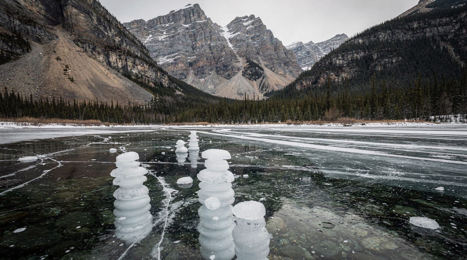 Abraham Lake and the ice bubbles
