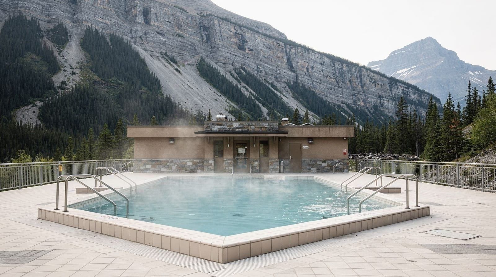 Banff Upper Hot Springs: soaking pools below Sulphur Mountain