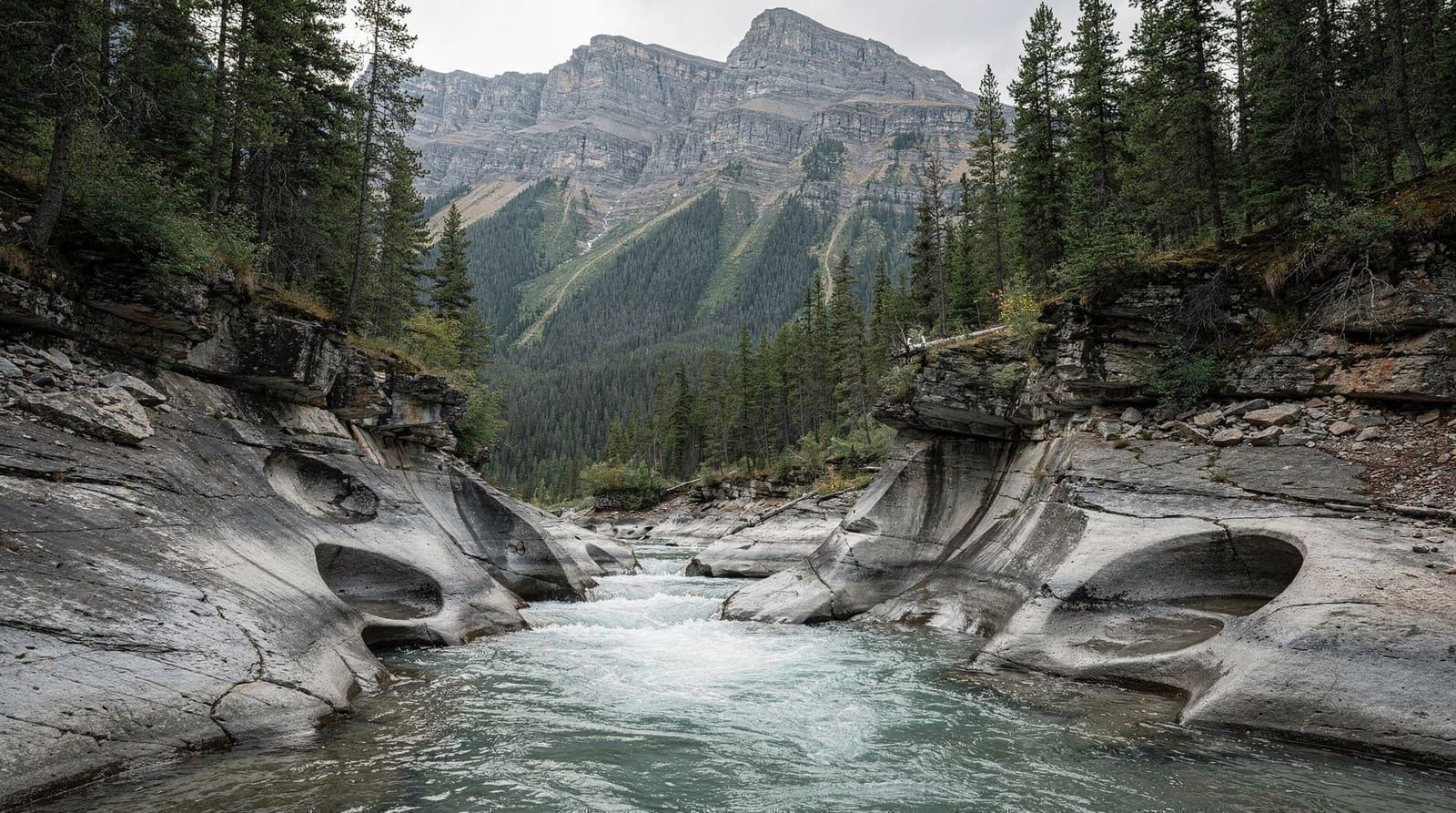 Mistaya Canyon: a short, easy walk to a slot canyon on the Icefields Parkway
