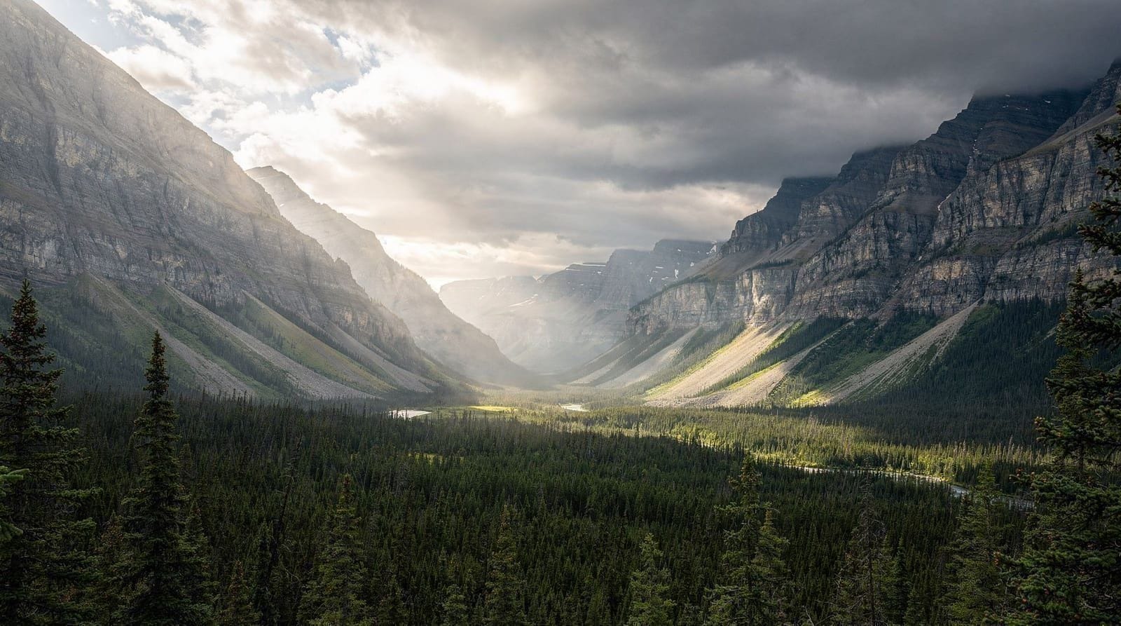 Banff month by month: a full-year reference