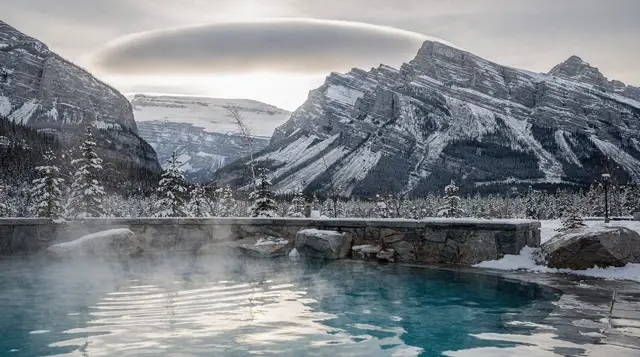 Banff Upper Hot Springs vs. Radium: which one is worth your time