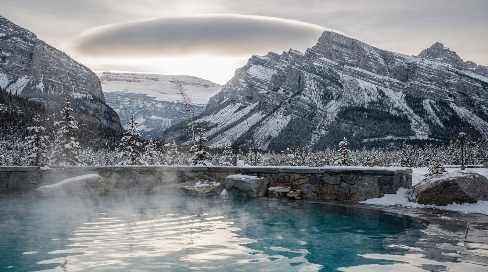 Banff Upper Hot Springs vs. Radium: which one is worth your time
