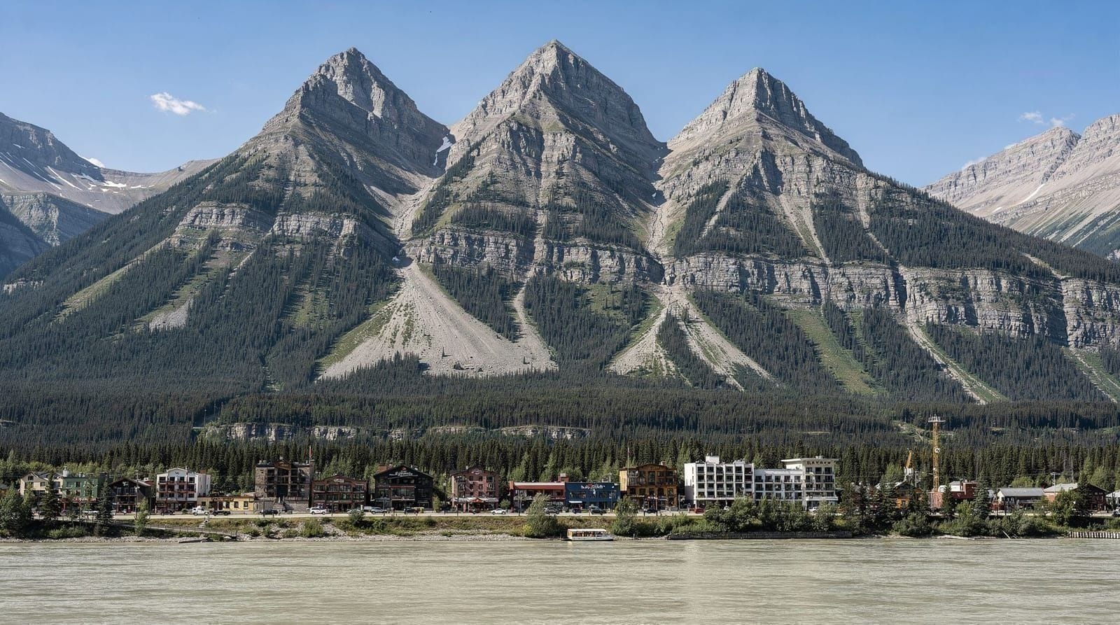 Banff vs Canmore: where to stay in the Rockies