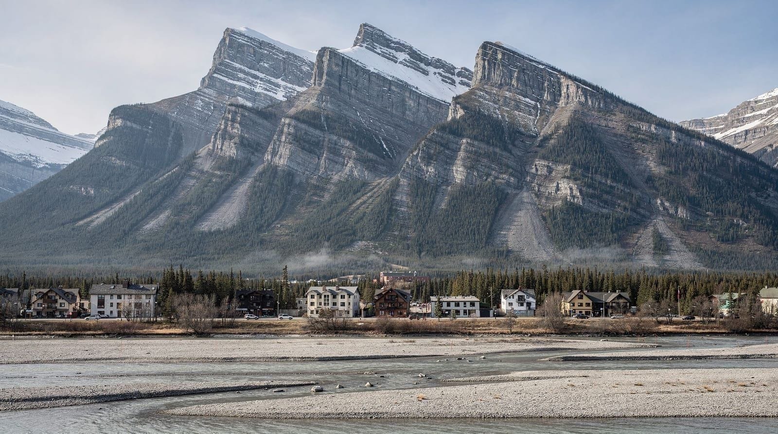 Canmore in one day: a realistic itinerary 26 km from Banff