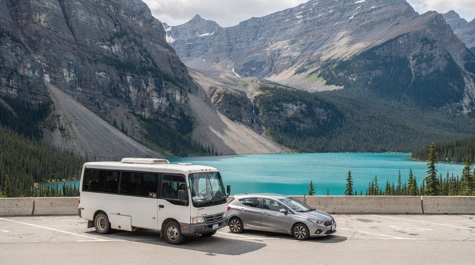 Guided tour or rental car: how to actually see Banff's lakes