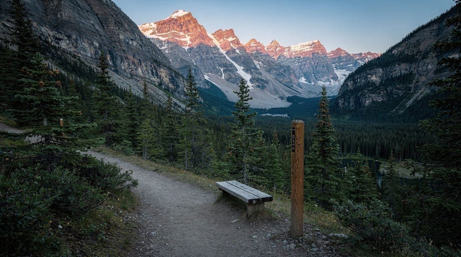Plain of Six Glaciers hike: the full trail guide